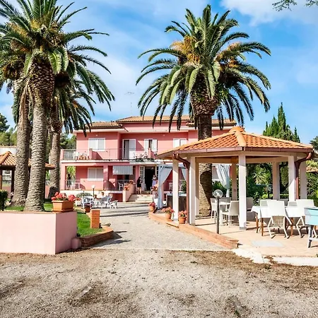 Rosa Otel