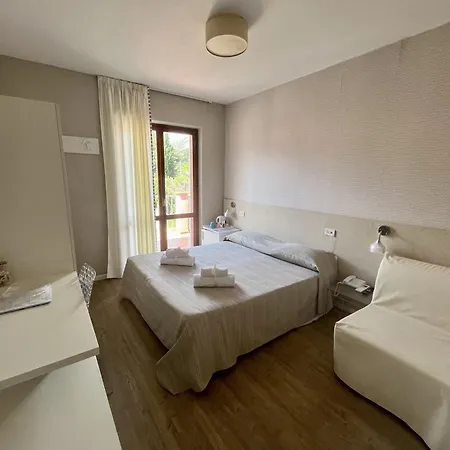 Rosa Otel Porto Azzurro